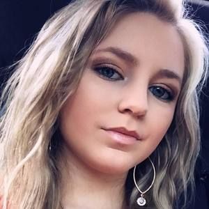 Meet your Posher, Faith